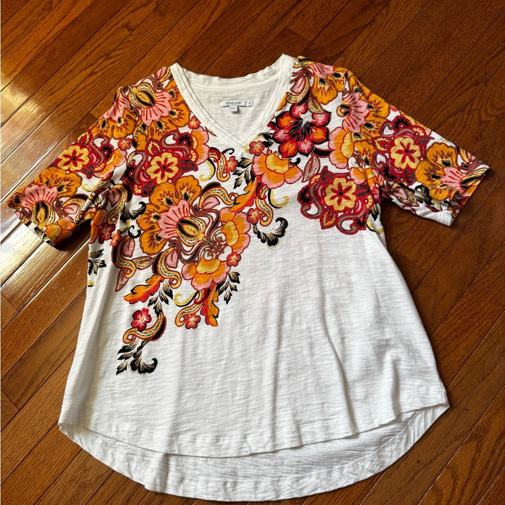Chico's White V-Neck Short Sleeve Top with Orange & Pink Floral Print